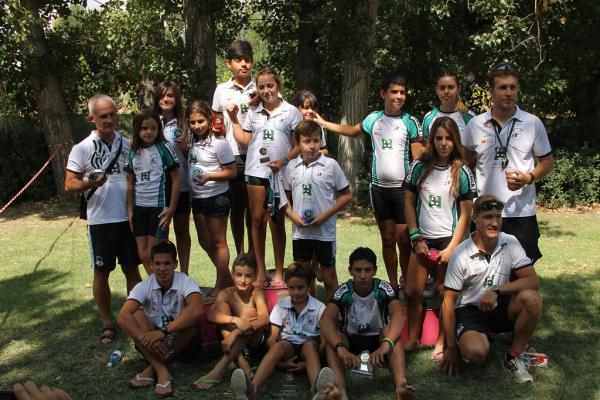 El Club Piragüismo Cuenca con Carácter brilla en el Tajo.