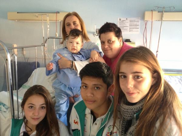 EL CLUB PIRAGÜISMO CUENCA CON CARÁCTER FELICITA EL AÑO A LOS NIÑOS INGRESADOS EN EL HOSPITAL