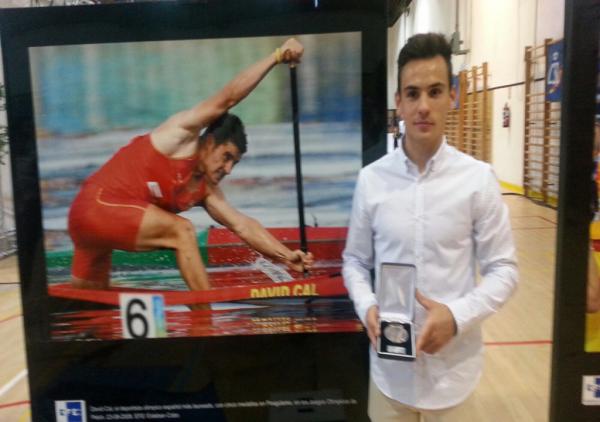 VÍCTOR PARDO MENCIÓN HONORÍFICA AL MEJOR DEPORTISTA EN EDAD ESCOLAR 2016