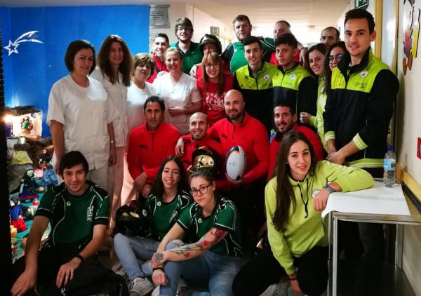 VISITA DE NUESTRO EQUIPO A LA PLANTA DE PEDIATRÍA DEL HOSPITAL
