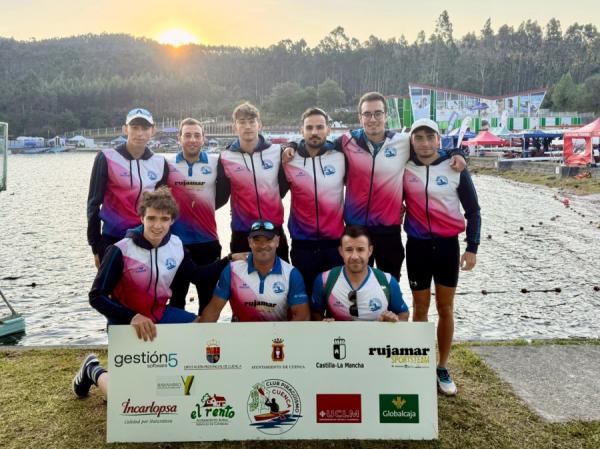 El Club Piragüismo Cuenca deja huella en tierras gallegas ante la élite del piragüismo español 